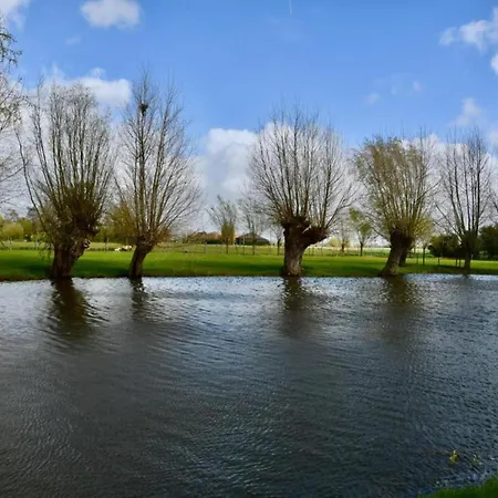 Lägenhet In Near Marina